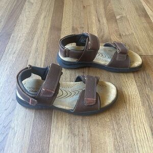 Clarks Men's Hapsford Creek Sandals Brown Tumbled Leather Sz 10.5 Outdoor Beach‎